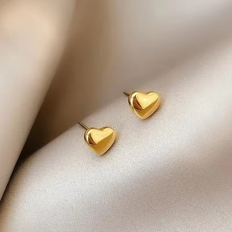 Mini Heart Stud Earring