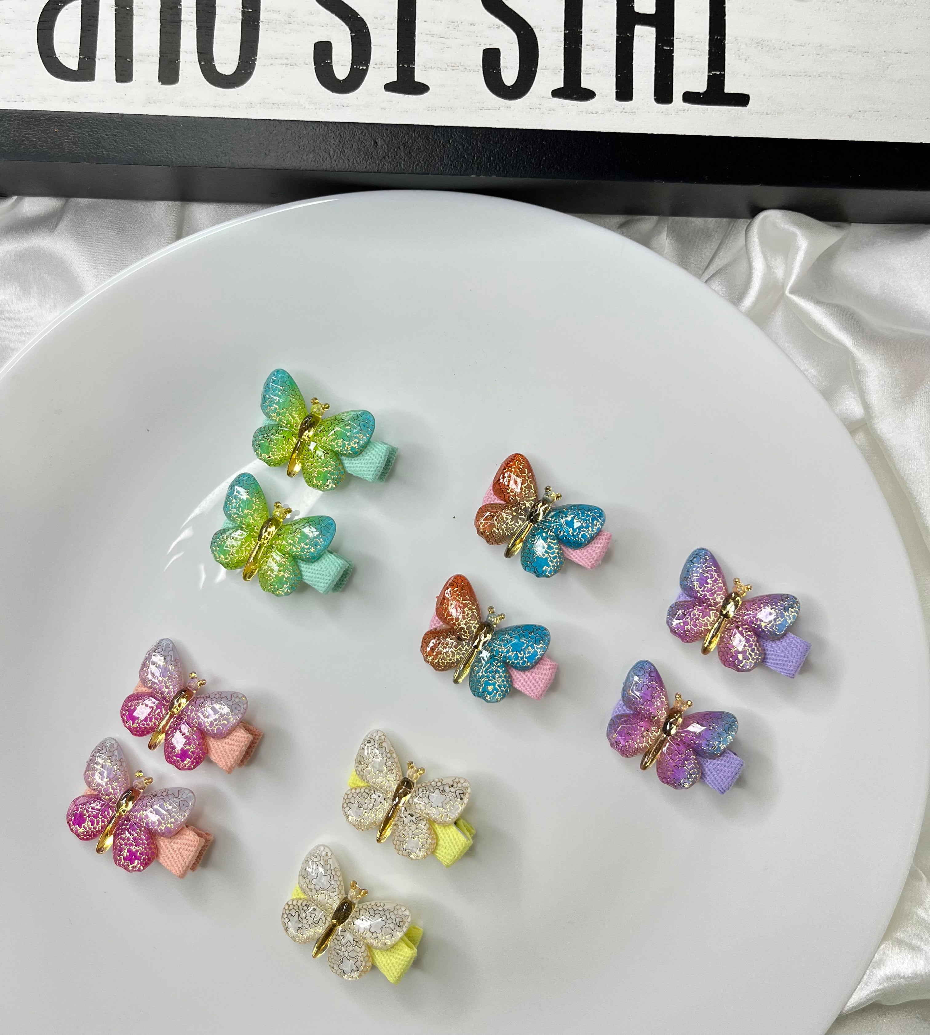 Dual Shade Butterfly Clips ( 1 pair ) – KOJESHA